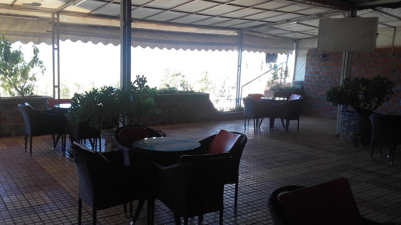Touraghine Hotel & Cafe Szafszawan Zewnętrze zdjęcie